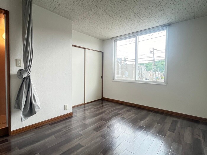 物件内観写真9　(居室)