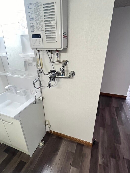 物件内観写真13　(洗濯機置場)