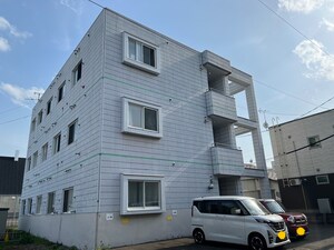 トレジャー平岸外観写真