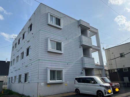 トレジャー平岸外観写真