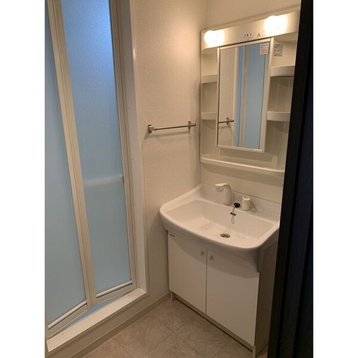 物件内観写真11　(洗面)