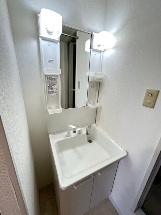 物件内観写真13　(洗面)