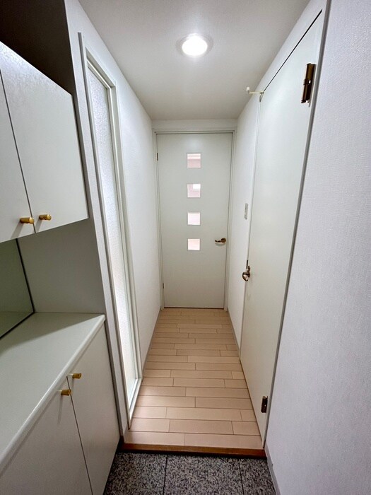 物件内観写真15　(玄関)