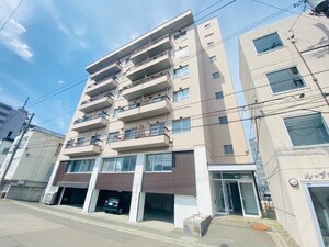 ループロードマンション外観写真