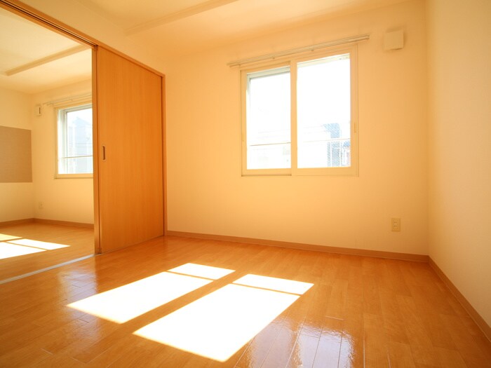 物件内観写真9　(居室)