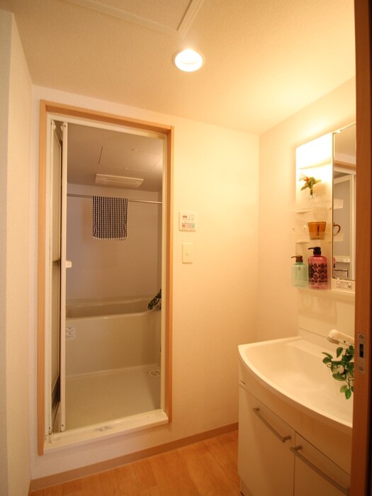 物件内観写真13　(洗面)