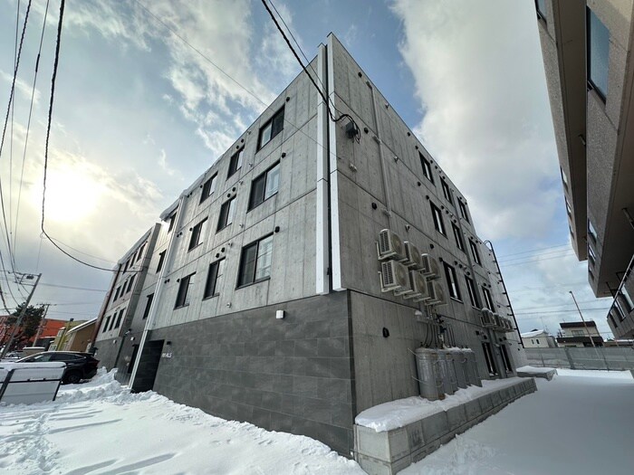 物件外観写真2　(外観写真)