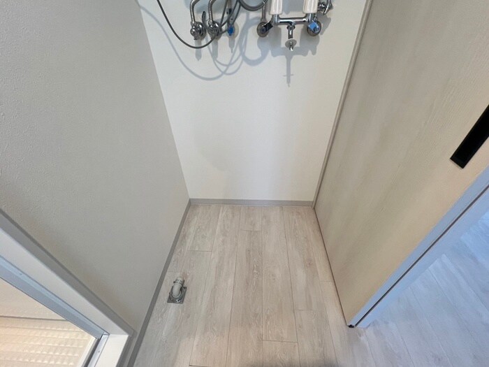 物件内観写真13　(洗濯機置場)