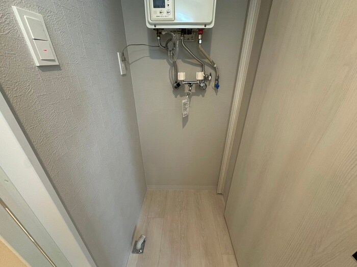 物件内観写真9　(洗濯機置場)