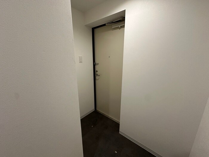 物件内観写真16　(玄関)