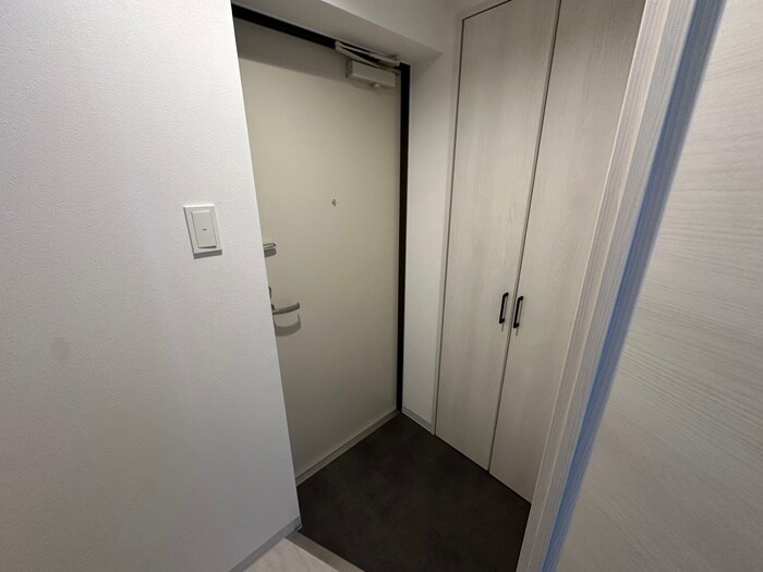 物件内観写真17　(玄関)