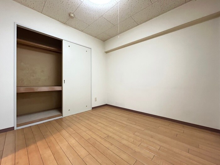 物件内観写真21　(居室)