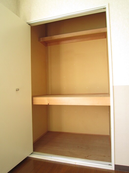 物件内観写真15　(洗濯機置場)