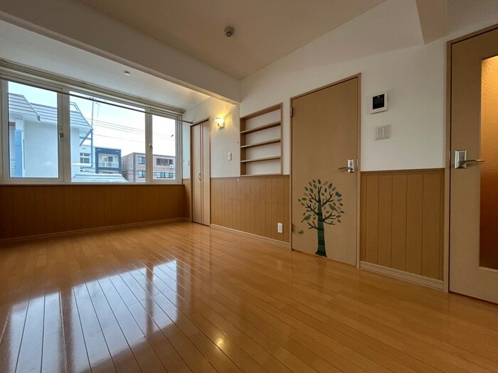 物件内観写真2　(居室)