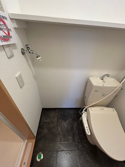 物件内観写真14　(洗濯機置場)