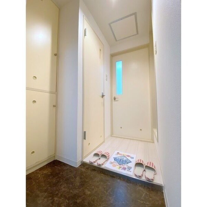 物件内観写真15　(玄関)