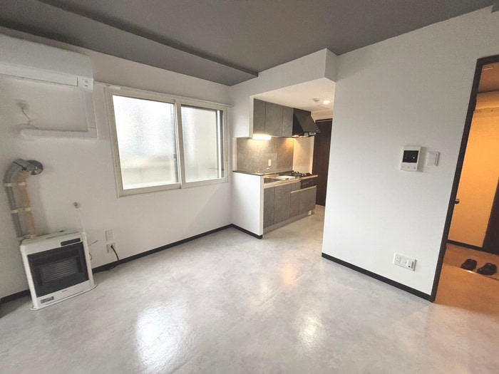 物件内観写真3　(居室)