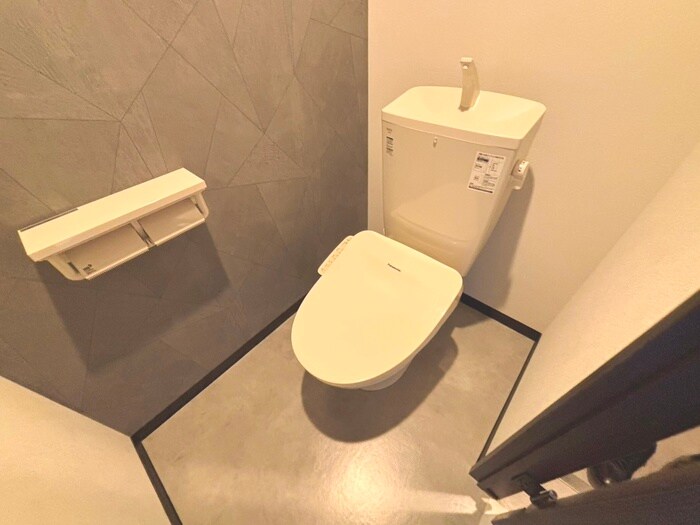 物件内観写真15　(トイレ)