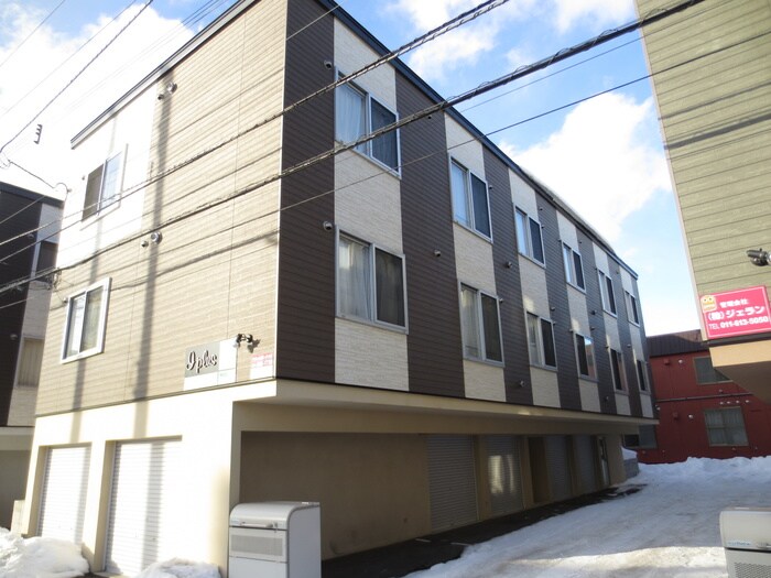 物件外観写真1　(外観写真)