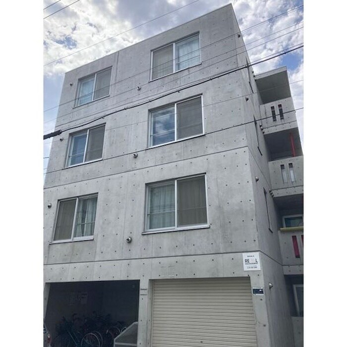 物件外観写真1　(外観写真)