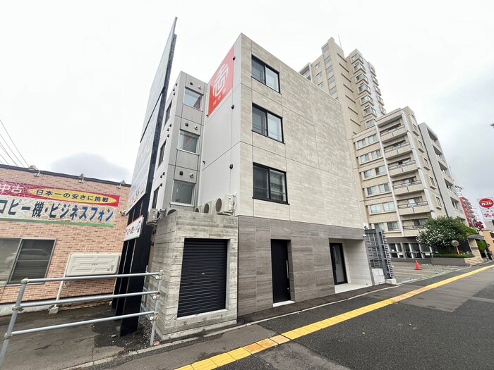 物件外観写真1　(外観写真)