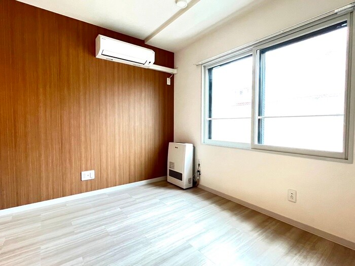 物件内観写真10　(居室)