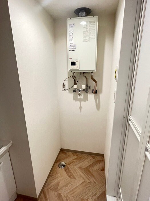 物件内観写真15　(洗濯機置場)