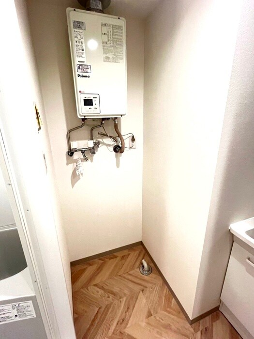 物件内観写真15　(洗濯機置場)