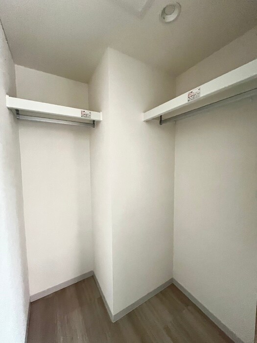 物件内観写真16　(収納)