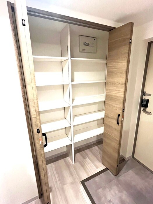 物件内観写真17　(靴箱)