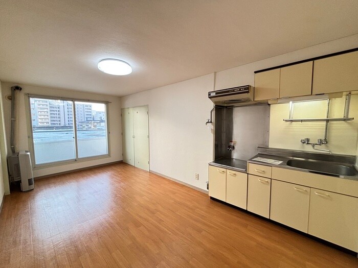 物件内観写真7　(居室)