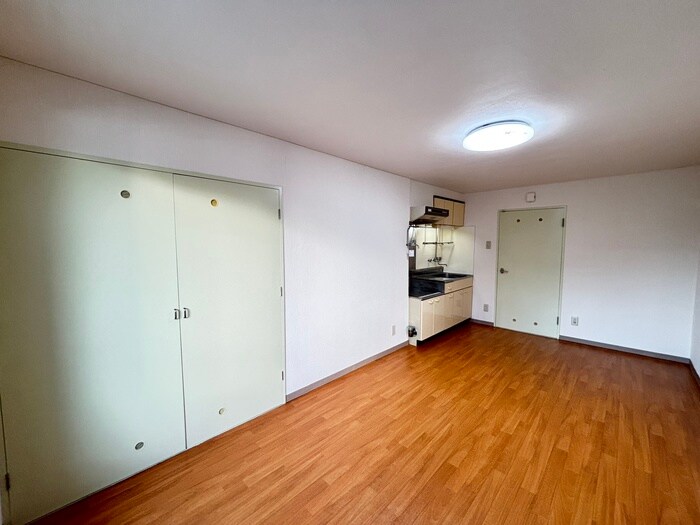 物件内観写真9　(居室)