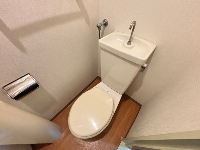 物件内観写真14　(トイレ)