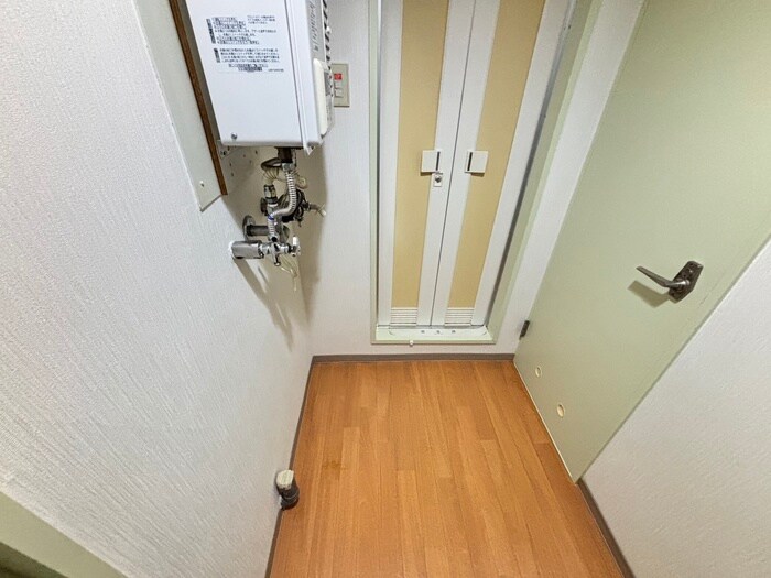 物件内観写真21　(洗濯機置場)