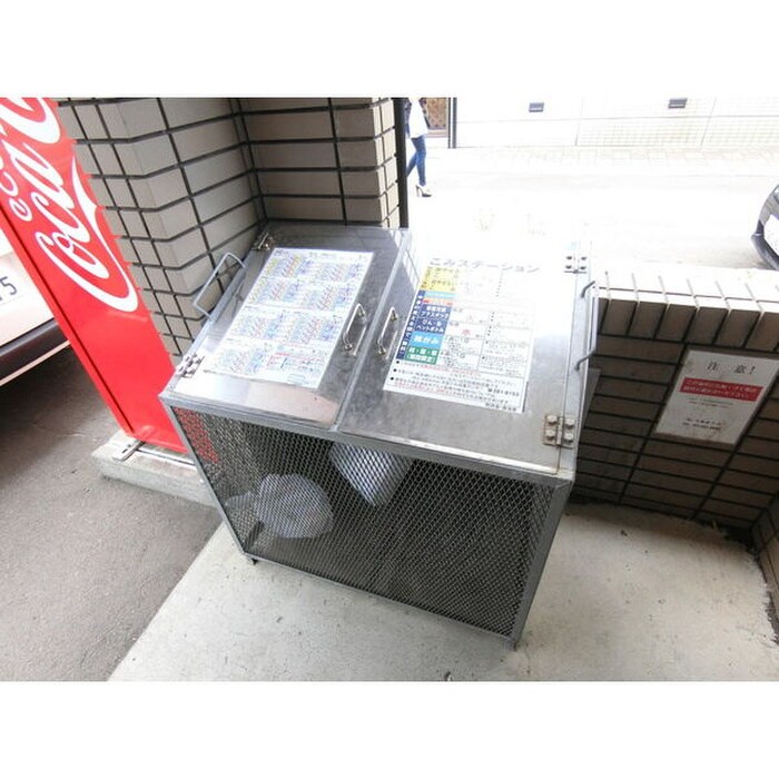 物件外観写真6　(建物設備)