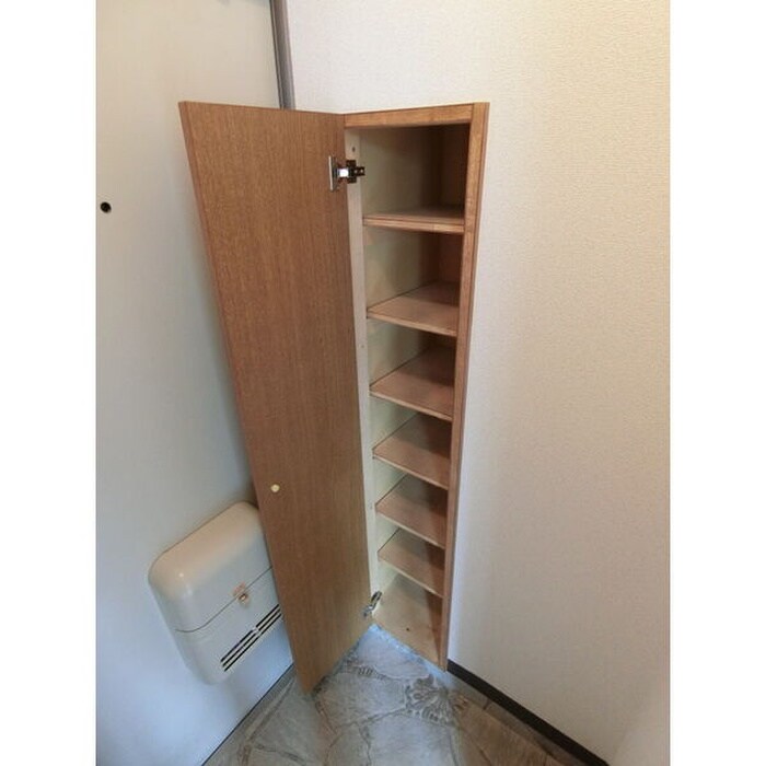 物件内観写真15　(靴箱)