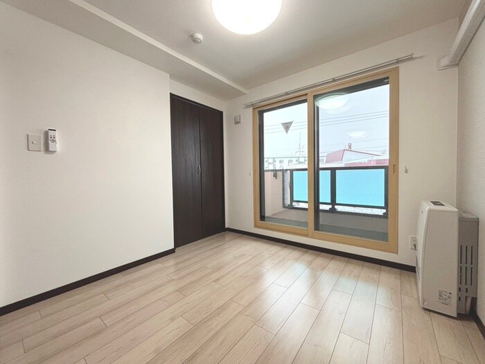 物件内観写真9　(居室)