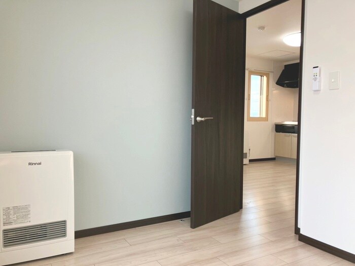 物件内観写真9　(居室)