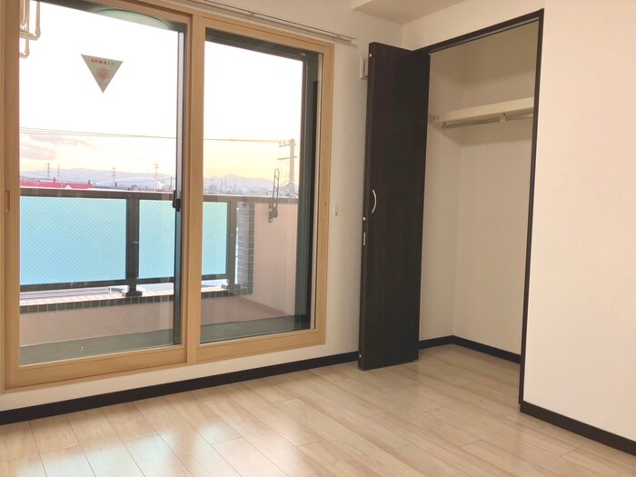 物件内観写真10　(居室)