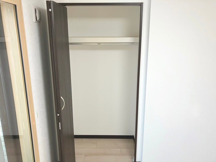 物件内観写真11　(収納)