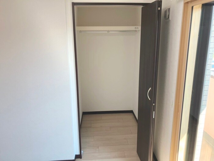 物件内観写真16　(収納)