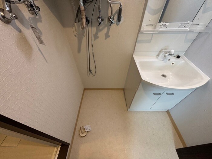 物件内観写真17　(洗濯機置場)