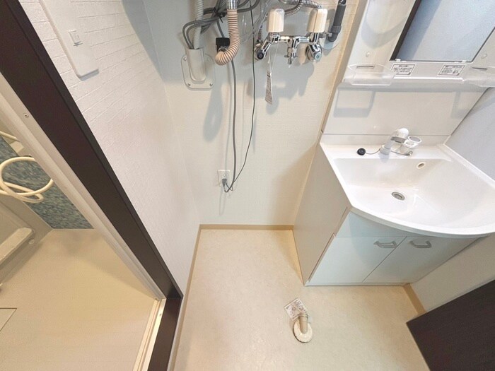 物件内観写真17　(洗濯機置場)