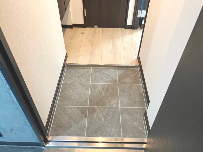 物件内観写真22　(玄関)