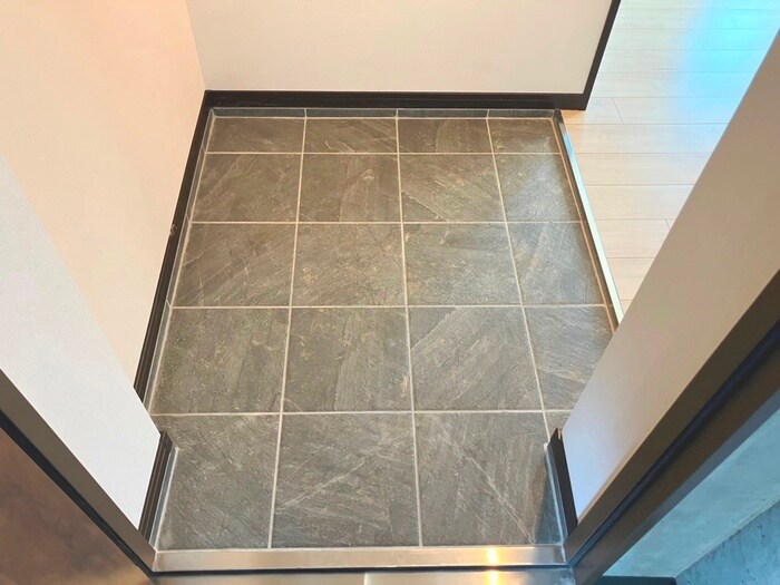 物件内観写真22　(玄関)