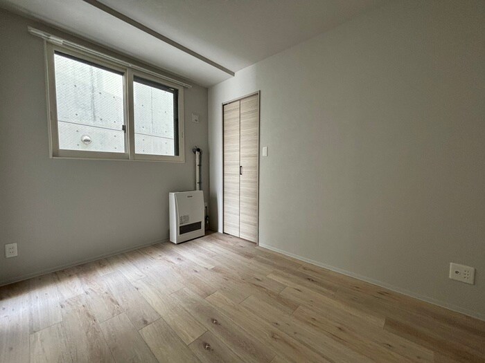 物件内観写真10　(居室)