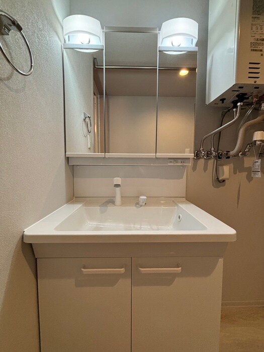 物件内観写真18　(洗面)