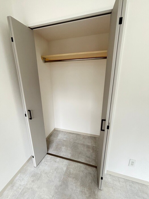 物件内観写真15　(収納)