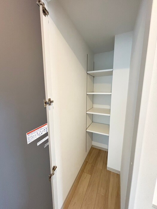 物件内観写真15　(収納)