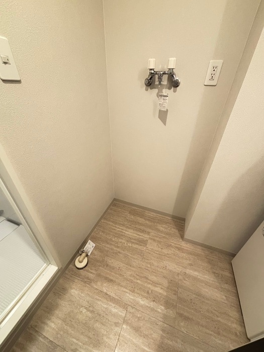 物件内観写真18　(洗濯機置場)